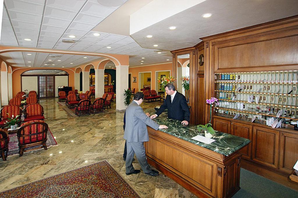 Hotel Columbia Terme أبانو تيرمي المظهر الخارجي الصورة