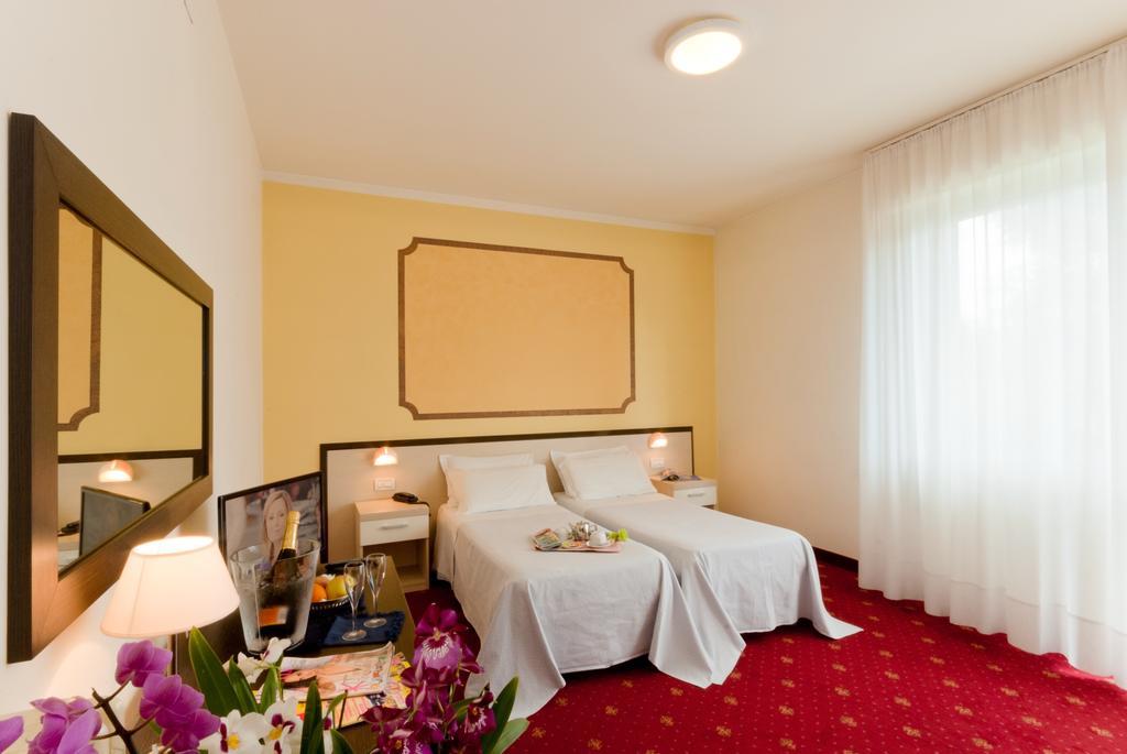 Hotel Columbia Terme أبانو تيرمي المظهر الخارجي الصورة